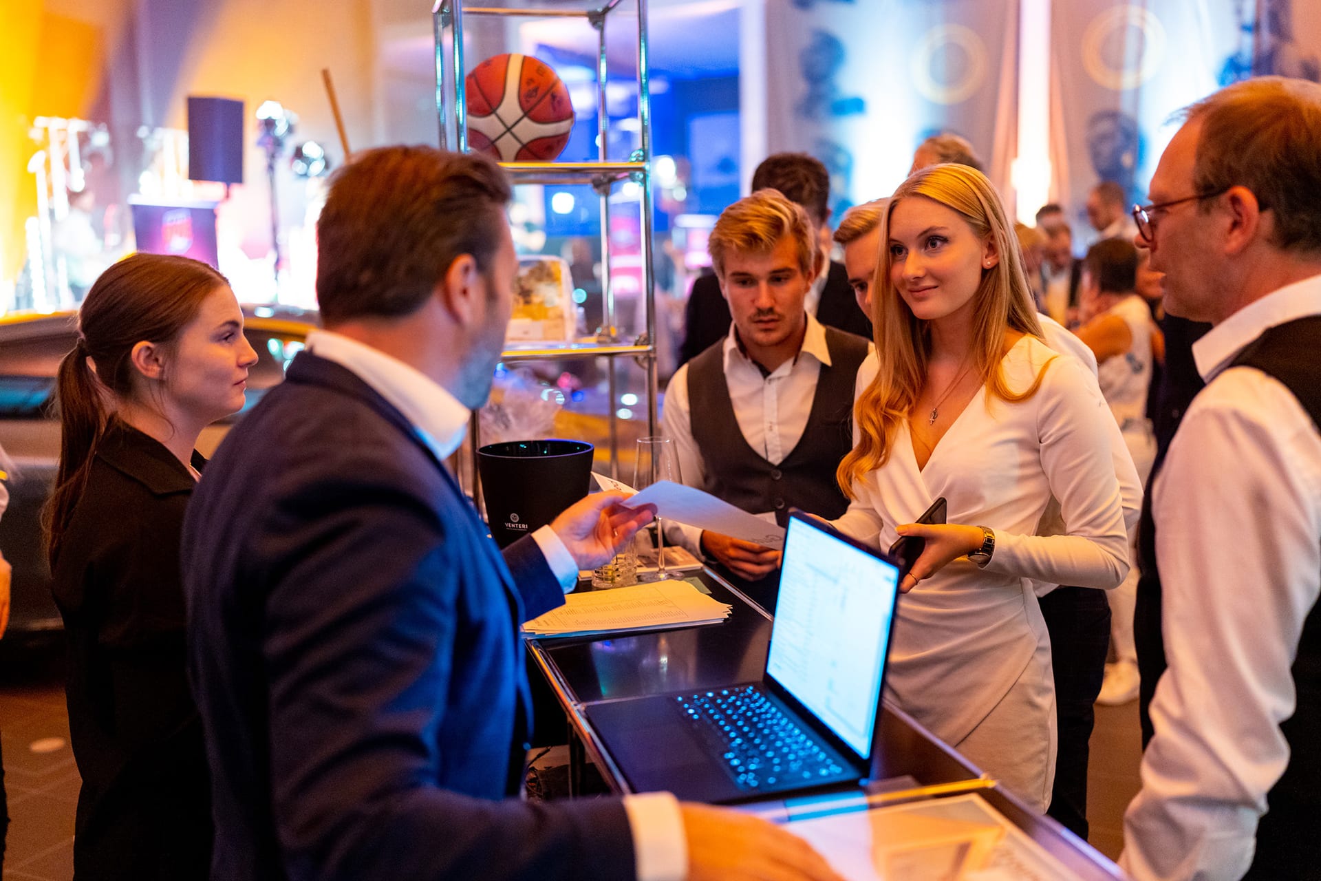 Lose und Preise der Tombola zur Nacht des Sports